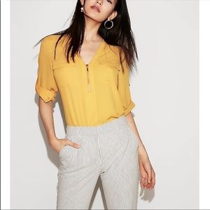 SOLD ❌Express Two Pocket Zip Front Blouse